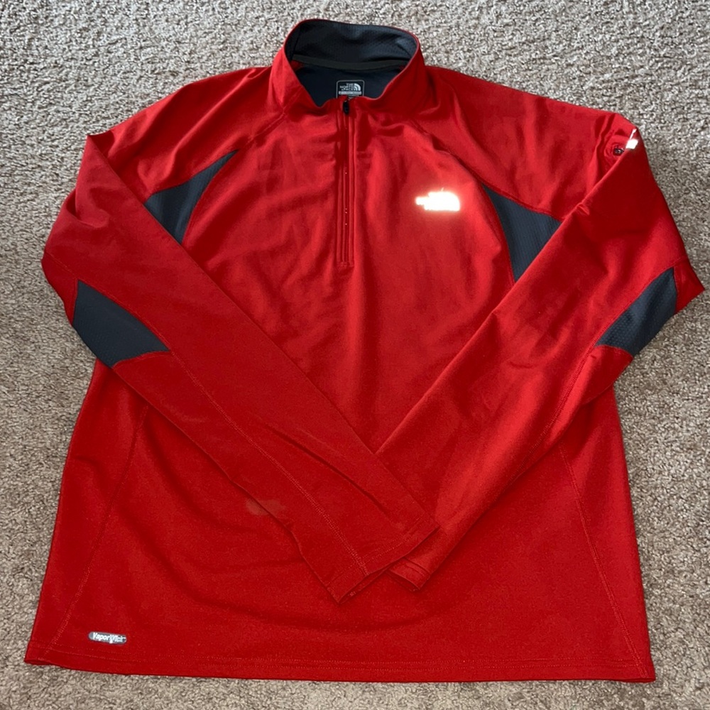 The North Face flight series red/gray vapor wick pullover EUC size L